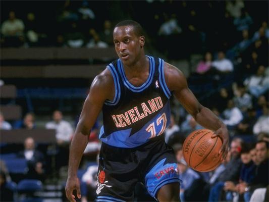 跨过他们的 跨过他们的