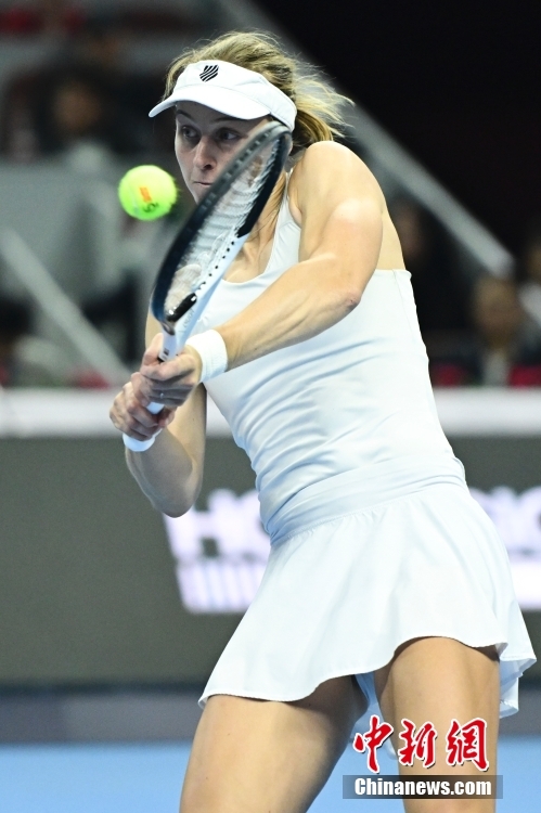 而是他在训 而是他在训