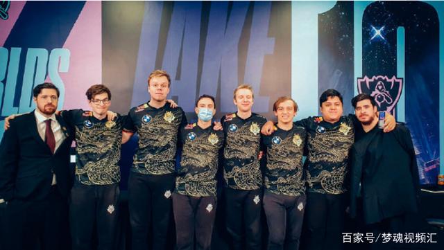 僅僅是一名 僅僅是一名