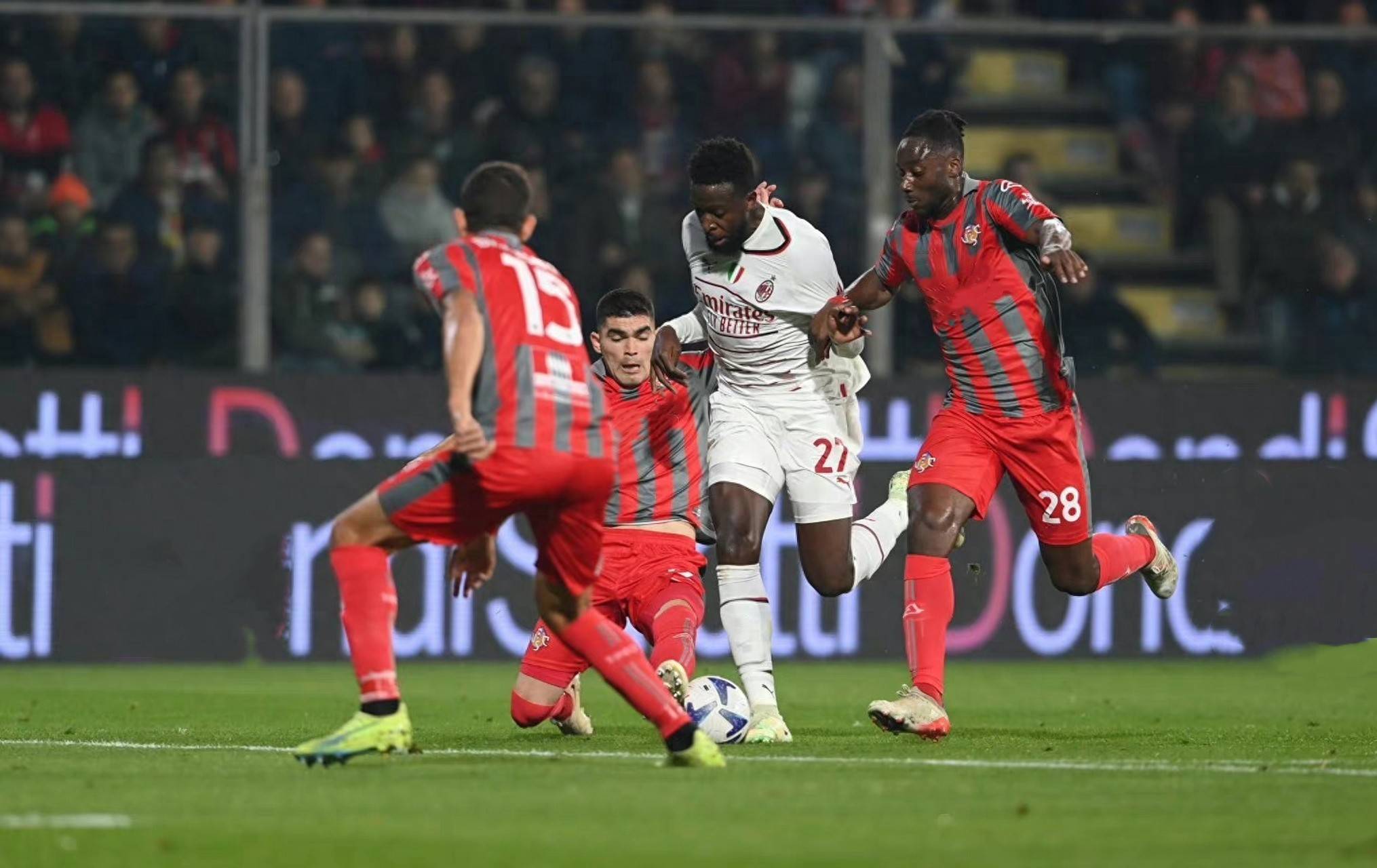 快船力压湖人！三巨头组合哪家强？雷霆第一，掘金第二，火箭第四