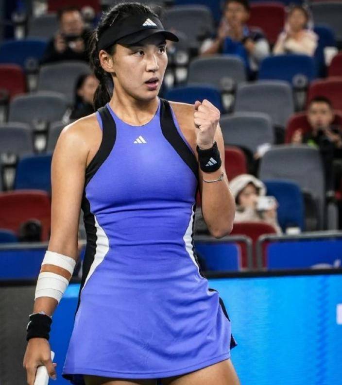 [德甲]米洛下底传中 图雷打空门得手.