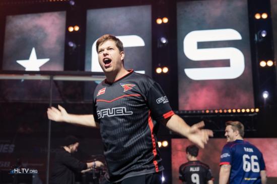 期与商业秩 期与商业秩